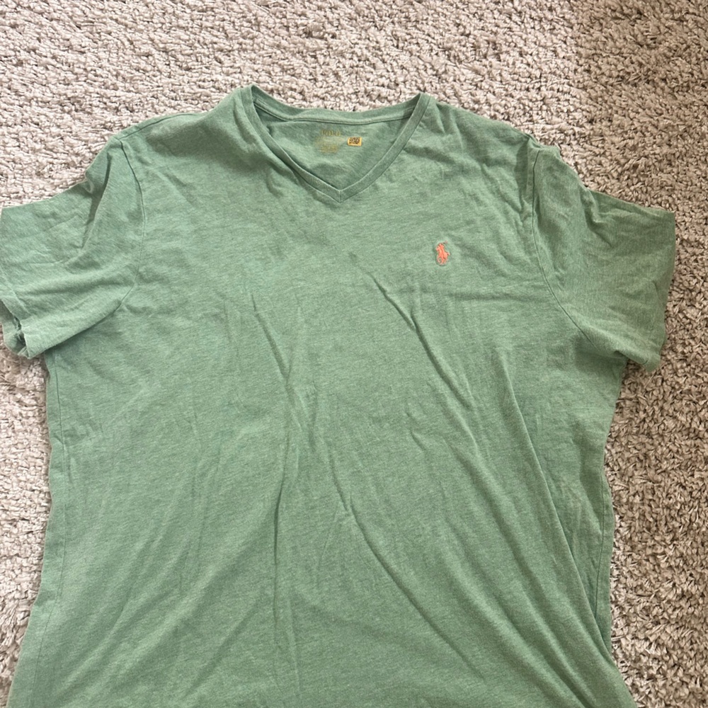 Polo v neck